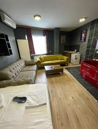 Deluxe Jakuzili Oda