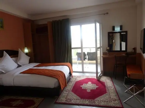 Tek Büyük Yataklı Oda