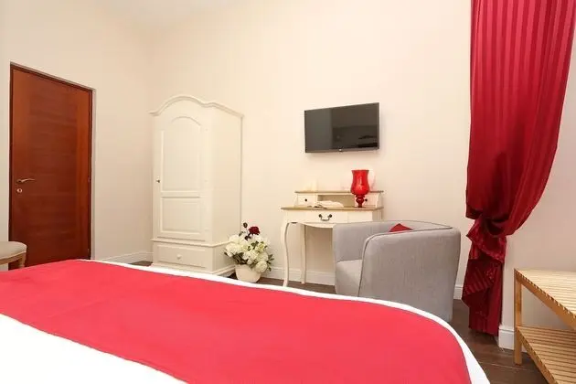 Tek Büyük Yataklı Oda
