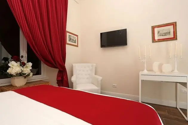 Tek Büyük Yataklı Oda