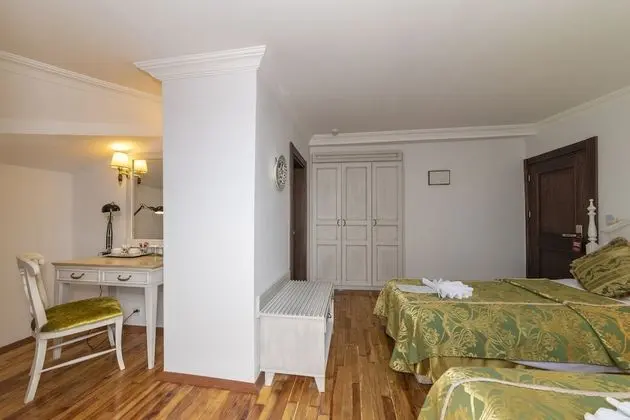 Deluxe Tek Büyük Yataklı Oda, 1 Yatak Odası, Balkon, Deniz Manzaralı