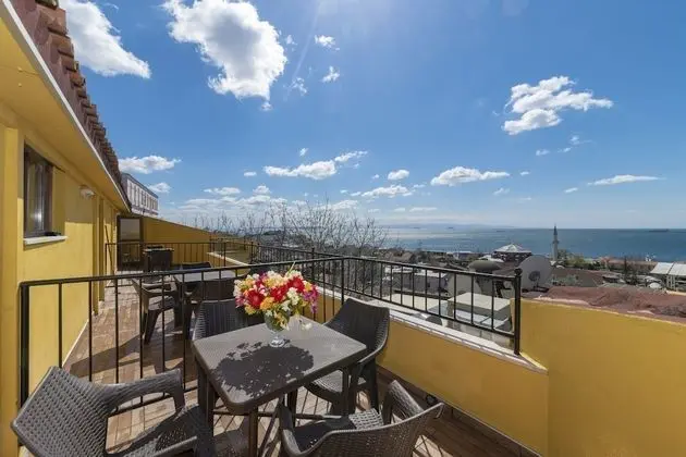 Deluxe Tek Büyük Yataklı Oda, 1 Yatak Odası, Balkon, Deniz Manzaralı