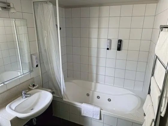 Apart Daire, 2 Yatak Odası, Küçük Mutfak (with spa bath)