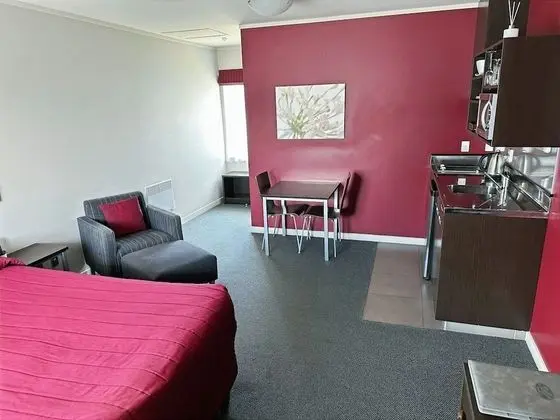 Executive Stüdyo, Sigara İçilmez, Küçük Mutfak (Executive studio suite)