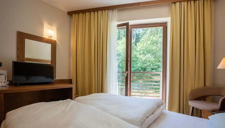 Comfort Tek Büyük veya İki Ayrı Yataklı Oda