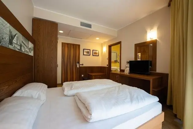 Comfort Tek Büyük veya İki Ayrı Yataklı Oda