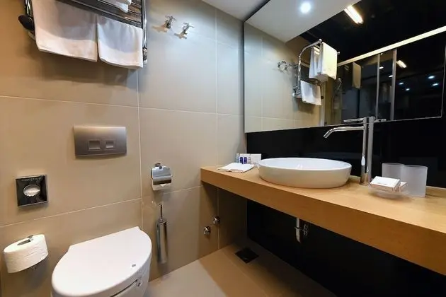 Tek Büyük veya İki Ayrı Yataklı Oda (Sea Side)