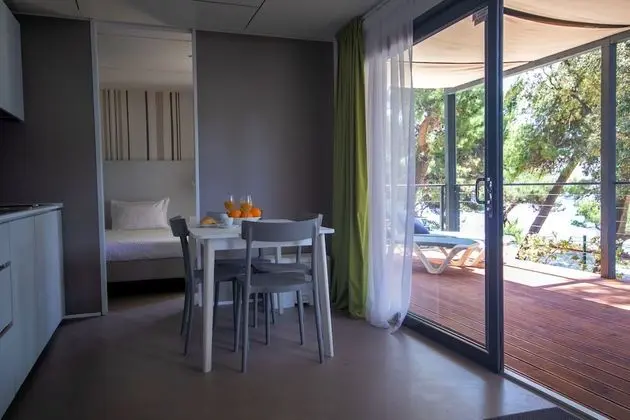 Karavan, 2 Yatak Odası, Teras