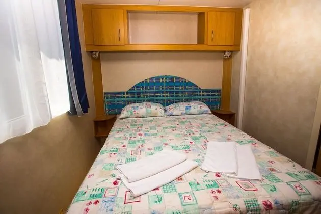 Karavan, 2 Yatak Odası, Teras, Denize Bakan