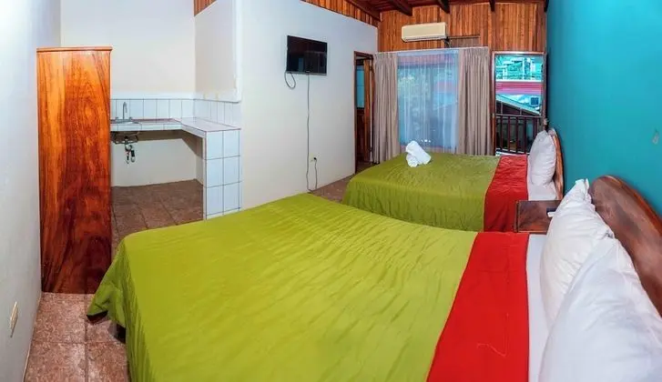 Deluxe Dört Kişilik Oda