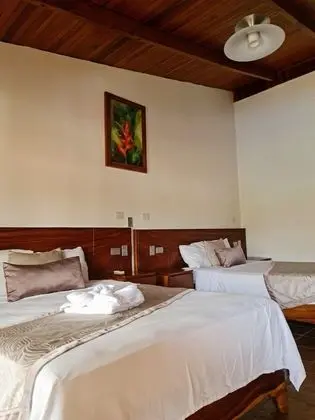 Deluxe Dört Kişilik Oda
