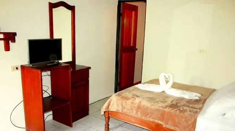 Üç Kişilik Oda