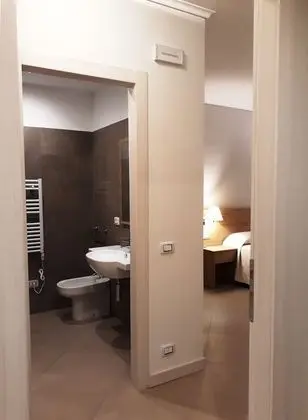 Panoramic Tek Büyük veya İki Ayrı Yataklı Oda, Balkon, Göl Kenarı
