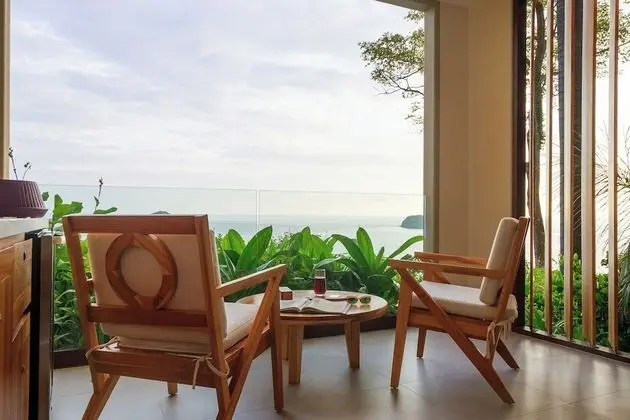 Ocean Breeze Superior Room