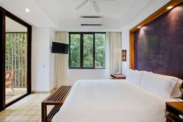 Ocean Breeze Superior Room