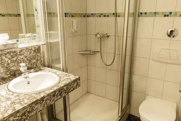 Economy Tek Büyük Yataklı Oda