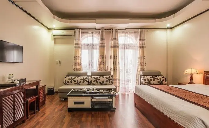 Junior Süit, 1 En Büyük (King) Boy Yatak, Sigara İçilmez, Şehir Manzaralı