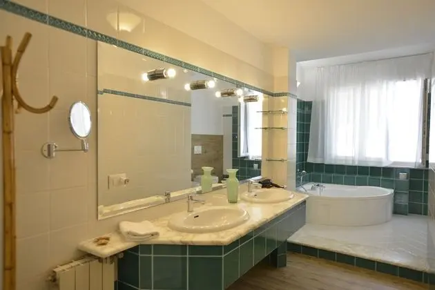 Comfort Üç Kişilik Oda, Özel Banyo (external)