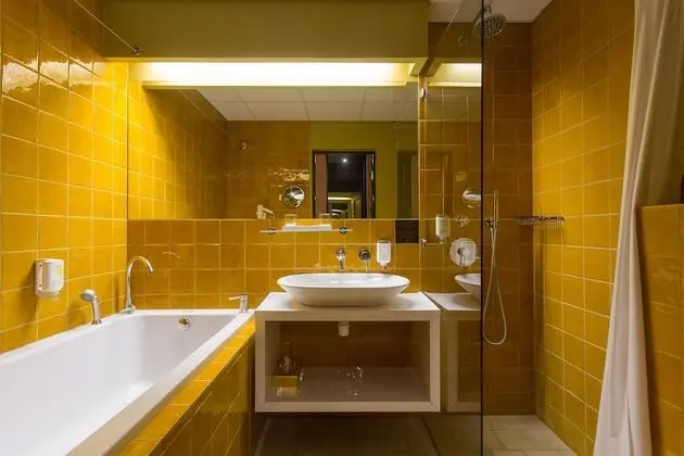 Superior Büyük Yataklı Tek Kişilik Oda (incl. SPA access)