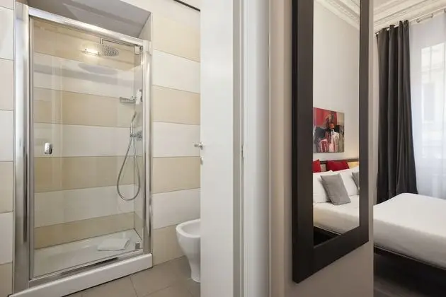 Standard Tek Büyük Yataklı Oda