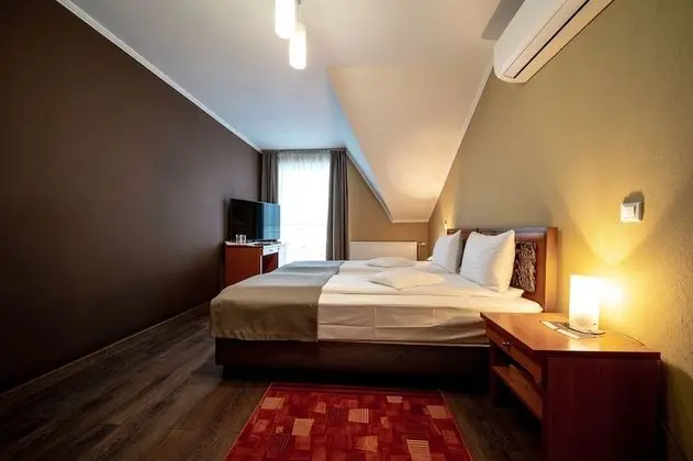 Tek Büyük Yataklı Oda, 1 Büyük (Queen) Boy Yatak