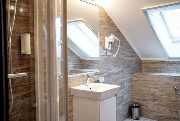 Tek Büyük Yataklı Oda, 1 Büyük (Queen) Boy Yatak