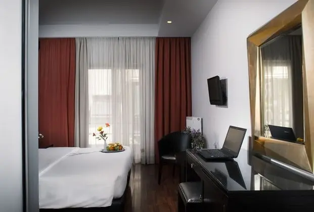 Tek Büyük Yataklı Oda