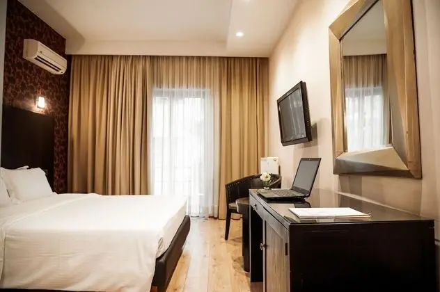 Tek Büyük Yataklı Oda