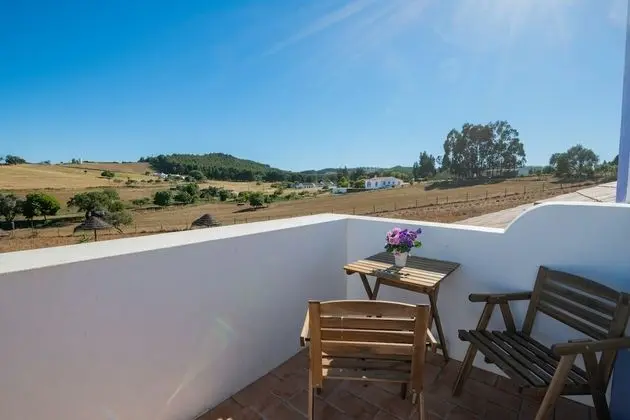 Family Oda, Birden Çok Yatak, Küçük Mutfak, Havuz Manzaralı