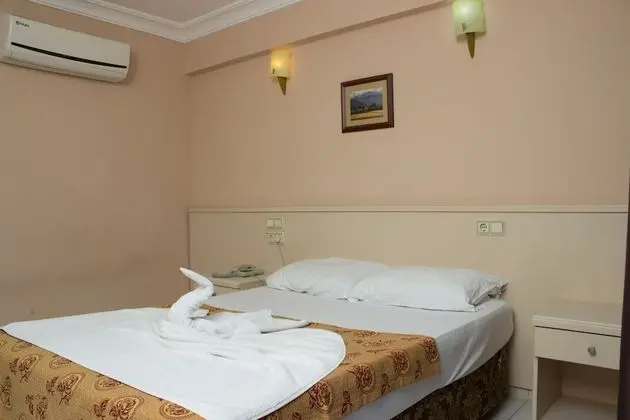 Standard Tek Büyük veya İki Ayrı Yataklı Oda