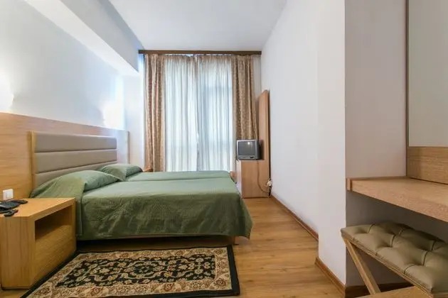 1 Çift Kişilik Veya 2 Tek Kişilik Yatak Standard