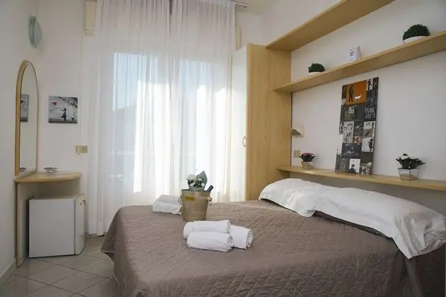 Standard Tek Büyük veya İki Ayrı Yataklı Oda