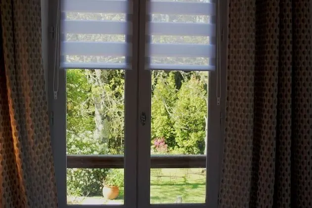 Comfort Tek Büyük Yataklı Oda (La Roseraie)
