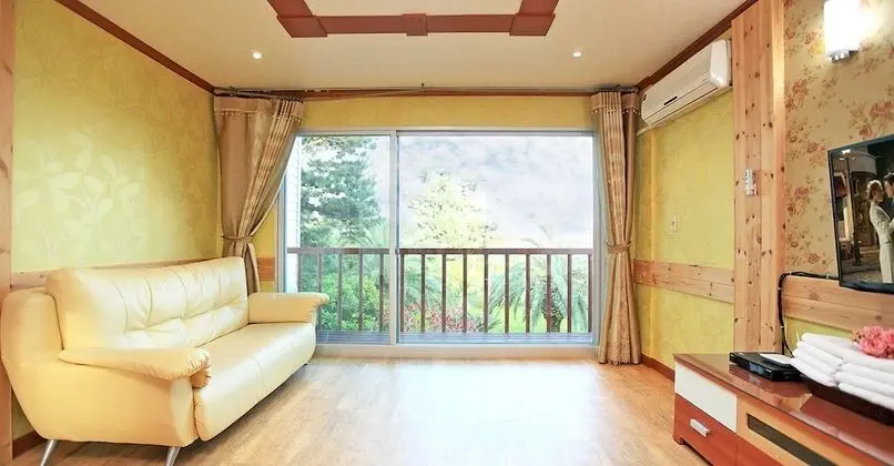 İki Ayrı Yataklı Oda (Hallasan 99 sqm.)