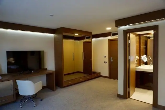 Deluxe Oda, Teras, Avlu