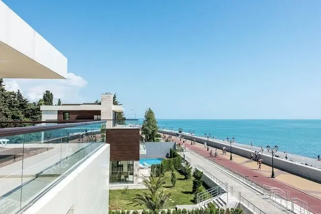 Deluxe Oda, Teras, Avlu