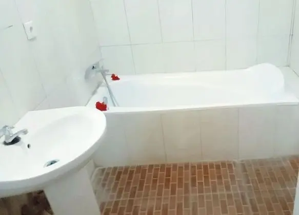 Basic Oda, 1 Büyük (Queen) Boy Yatak, Bahçe Manzaralı