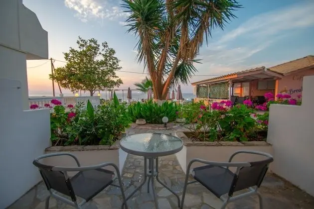 Standard double or Twin studio, ground floor, sea view