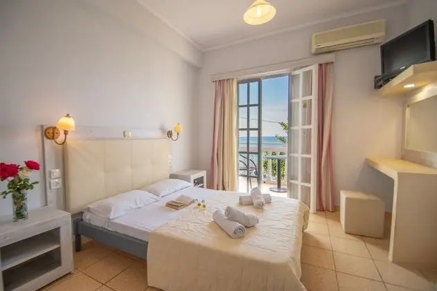 Standard double or Twin studio, sea view