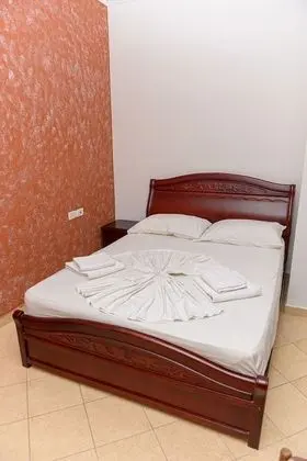 Tek Büyük Yataklı Oda, Dağ Manzaralı