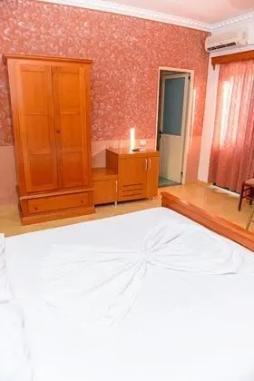 Tek Büyük Yataklı Oda, Dağ Manzaralı