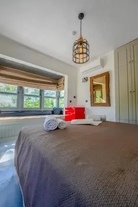 Deluxe Oda, Havuz ve Bahçe Manzaralı, 2. Kat
