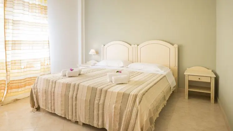 1 Çift Kişilik Veya 2 Tek Kişilik Yatak Standard