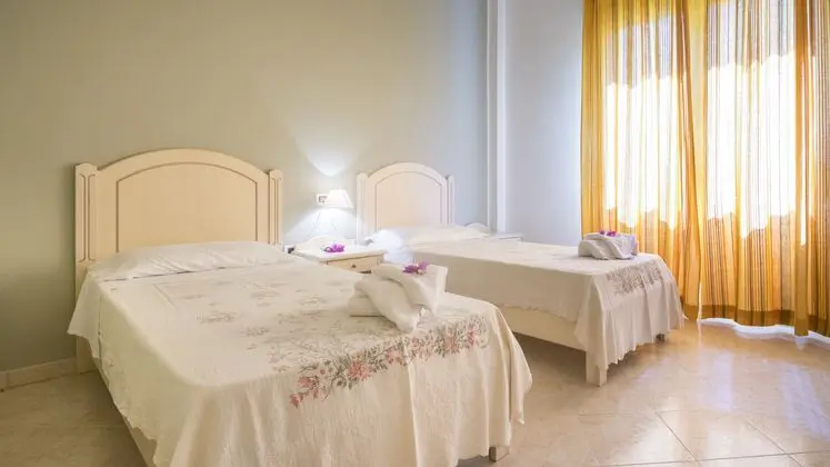 1 Çift Kişilik Veya 2 Tek Kişilik Yatak Standard