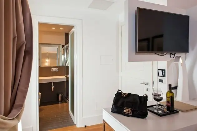 Classic Tek Büyük Yataklı Oda