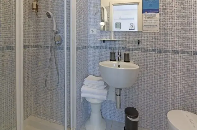 Classic Üç Kişilik Oda