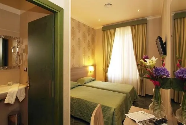 Standard Dört Kişilik Oda