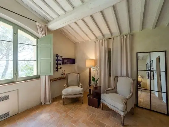 Junior Süit, 1 Büyük (Queen) Boy Yatak