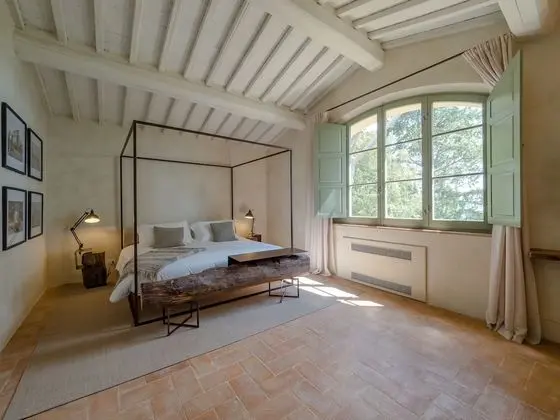 Junior Süit, 1 Büyük (Queen) Boy Yatak