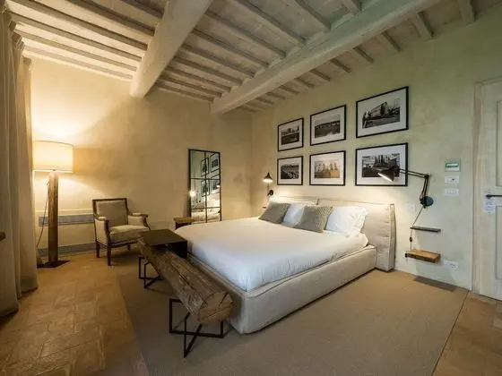 Standard Tek Büyük Yataklı Oda